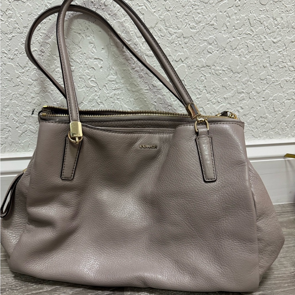 Coach Light Brown Leather Shoulder Bag